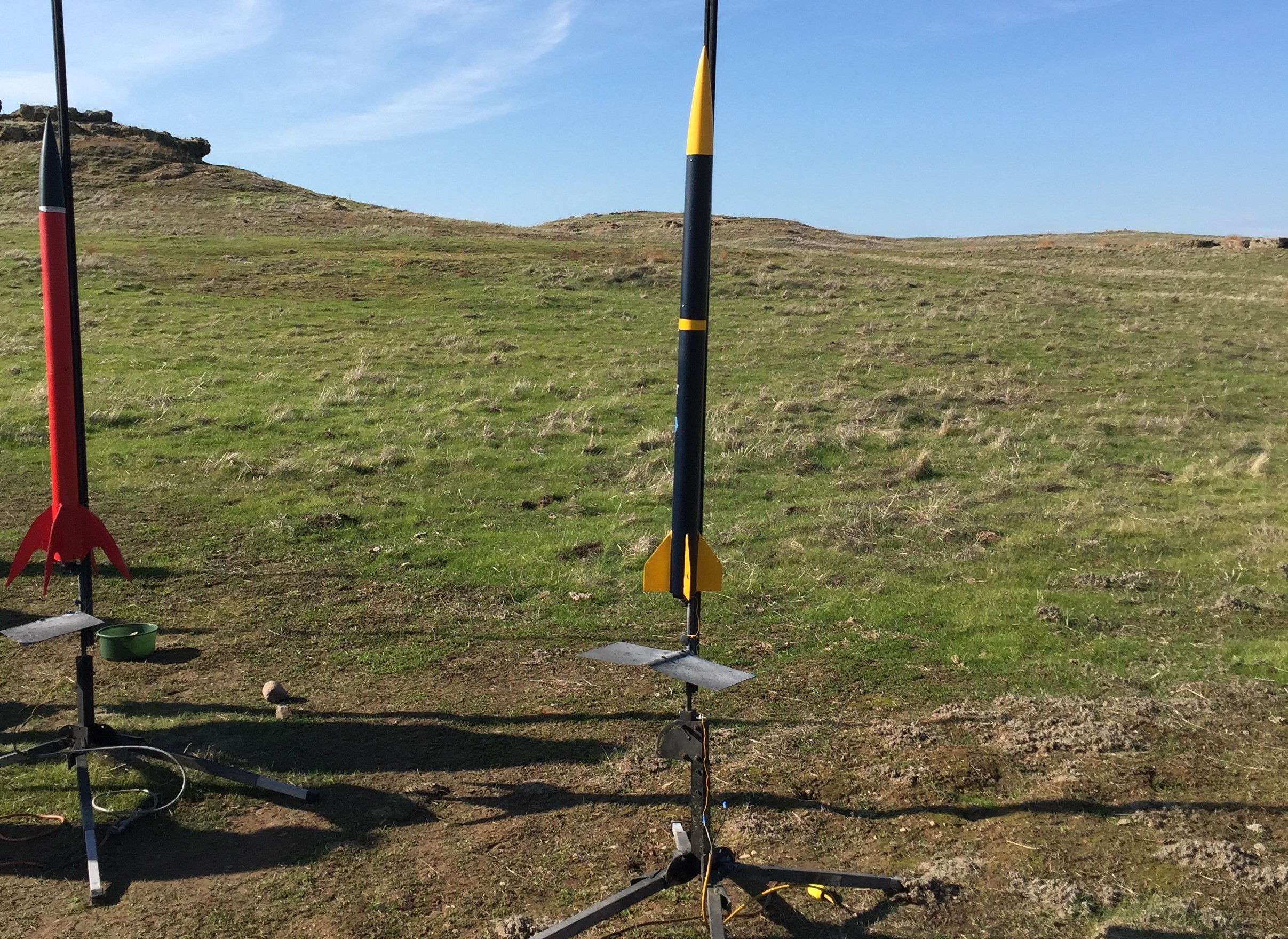 NAR Level 1 certification rocket on the pad. Modified fiberglass kit from Madcow Rocketry, flying on an I-140W motor. Recovery system was a 48 in. Rocketman parachute deployed with motor ejection.